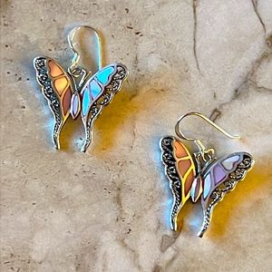 🦋Pink Pearl Butterfly Earrings